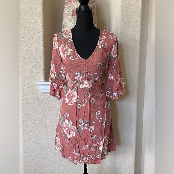 Band of Gypsies BOG Collective Floral Bell Sleeve Mini Dress Size S - Picture 6 of 8